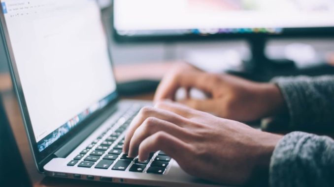 glenn-carstens-peters-npxXWgQ33ZQ-unsplash Online zum Kredit